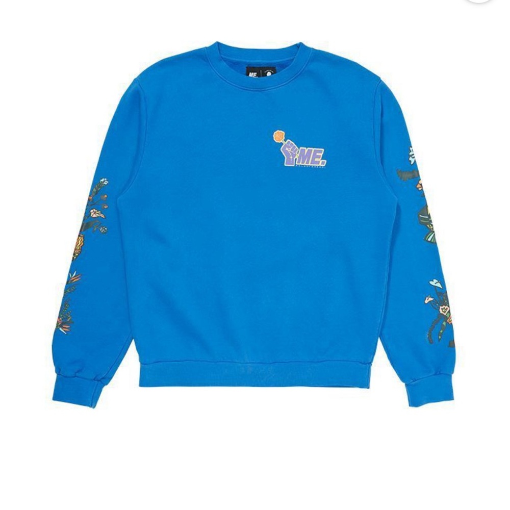 Melody Ehsani x Bloom & Plume
Amex ME Crewneck Size Small
